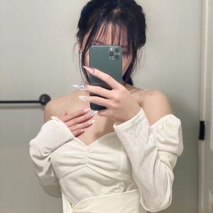 Meet your Posher, Khánh